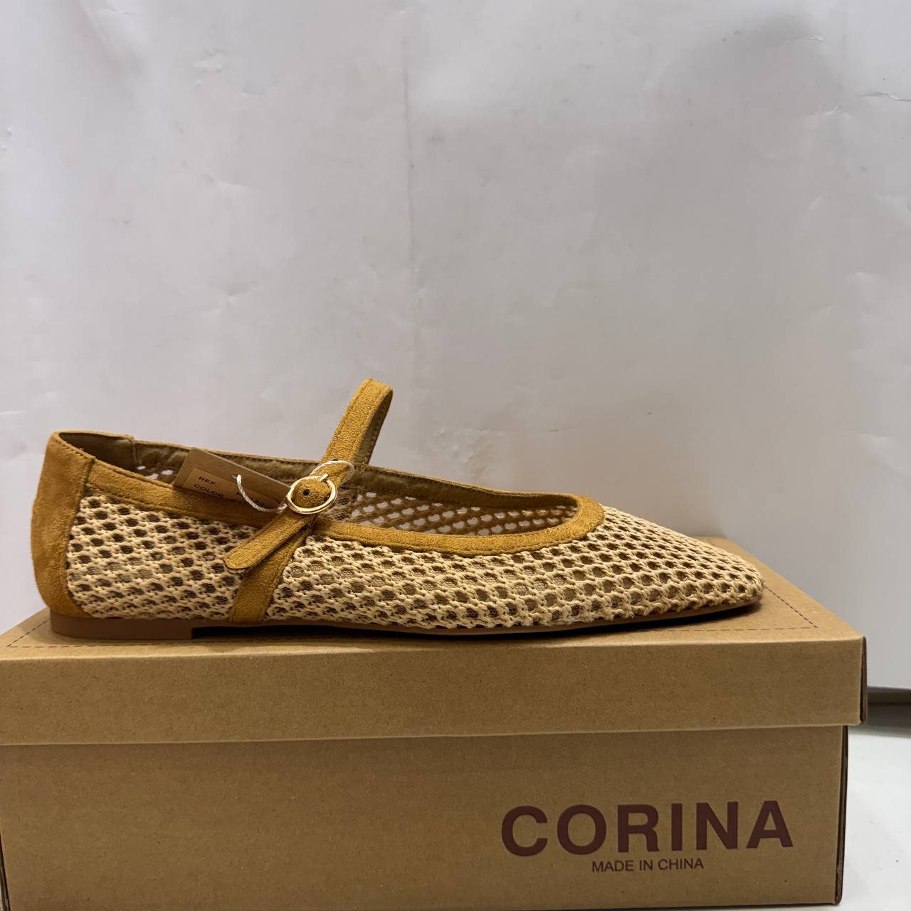 Ballerina Corina con fibbietta Immagine principale del prodotto