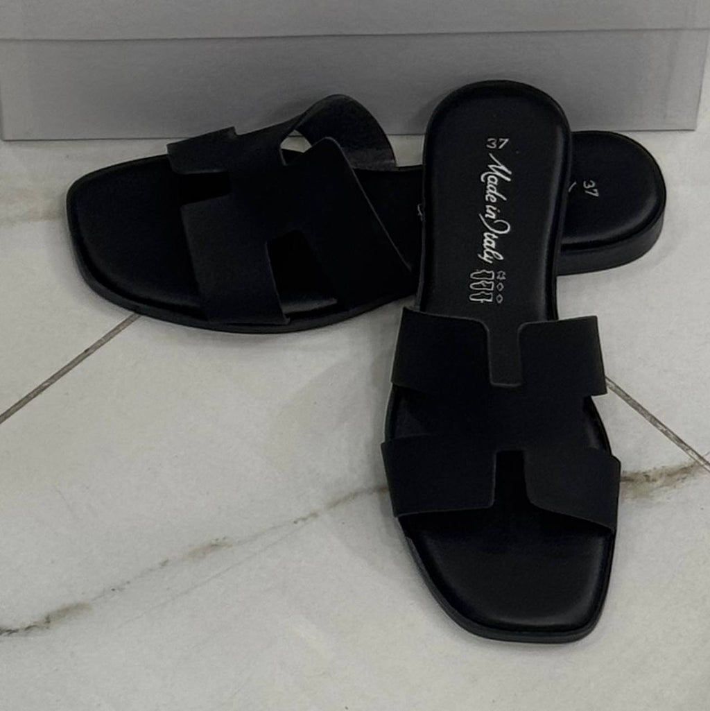 Ciabattina TOTAL BLACK modello H